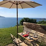 Adosado En La Costa Con Excelentes Vistas Al Estuario De Urdaibai