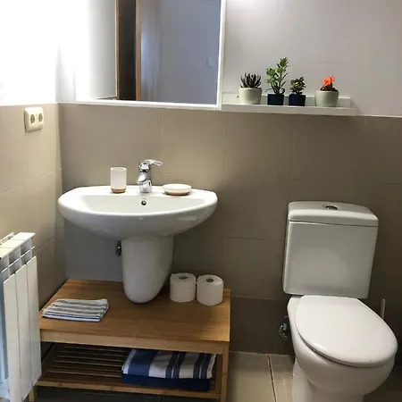 Adosado En La Costa Con Excelentes Vistas Al Estuario De Urdaibai Mundaka