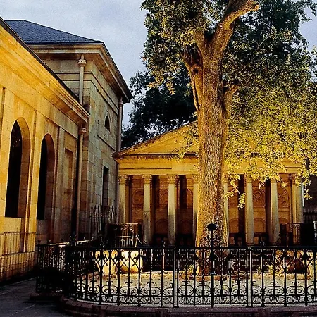 Adosado En La Costa Con Excelentes Vistas Al Estuario De Urdaibai Nyaraló Mundaka