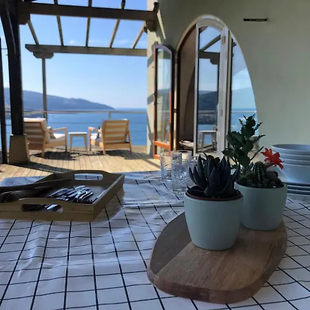 Adosado En La Costa Con Excelentes Vistas Al Estuario De Urdaibai Holiday home
