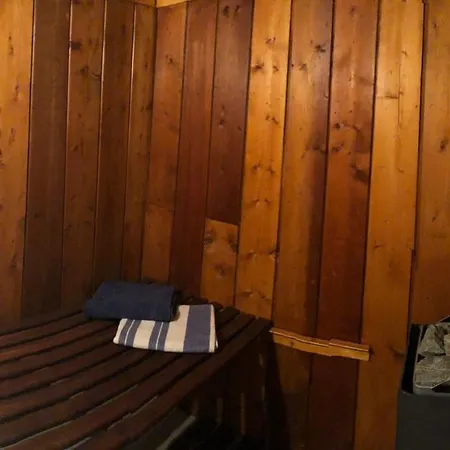 Adosado En La Costa Con Excelentes Vistas Al Estuario De Urdaibai Mundaka